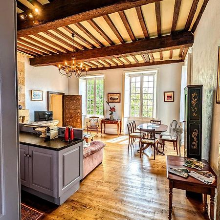 Centrally Located Sarlat Apartment With Medieval Town Views Buitenkant foto